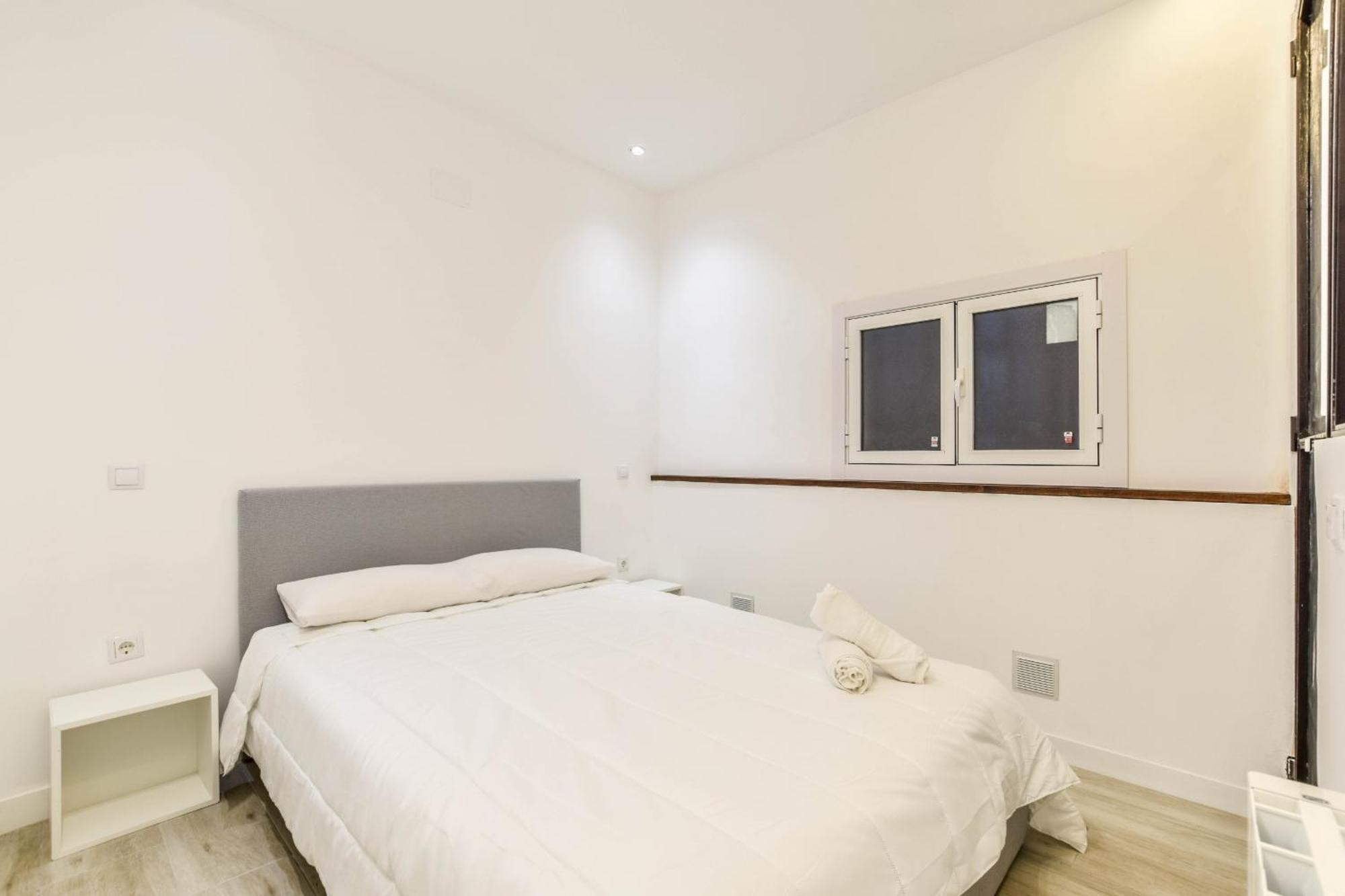 Acogedor Apartamento En Anton Martin Madrid Bagian luar foto